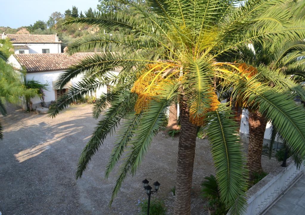 Agriturismo Malena Amica Luaran gambar